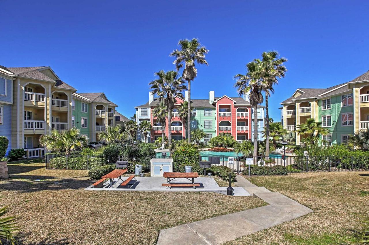 Colorful Galveston Retreat Steps From Beach And Pool Екстериор снимка