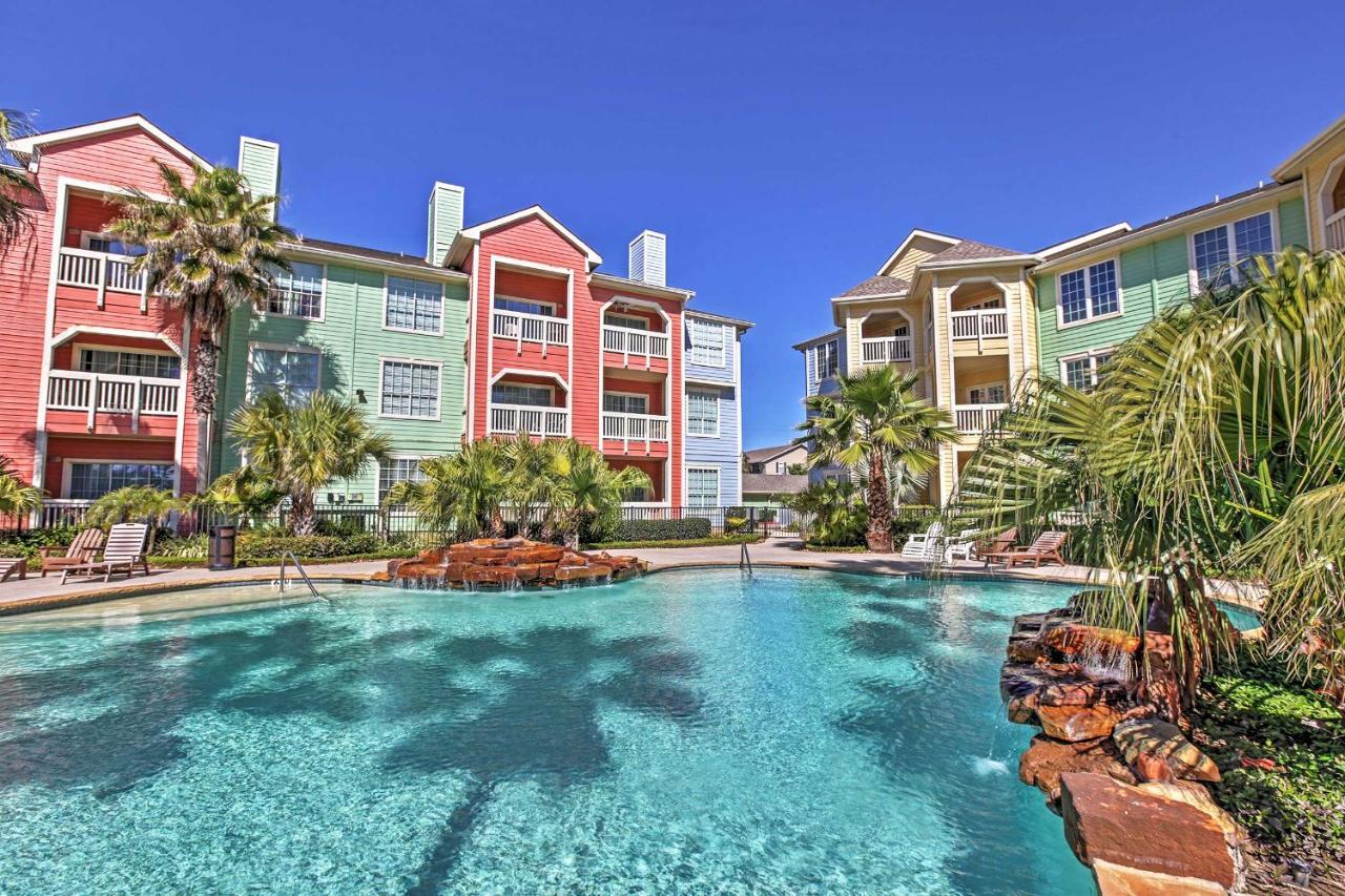 Colorful Galveston Retreat Steps From Beach And Pool Екстериор снимка